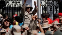 Tổng thống Maduro bất ngờ vắng mật trong cuộc diễu hành ủng hộ mình